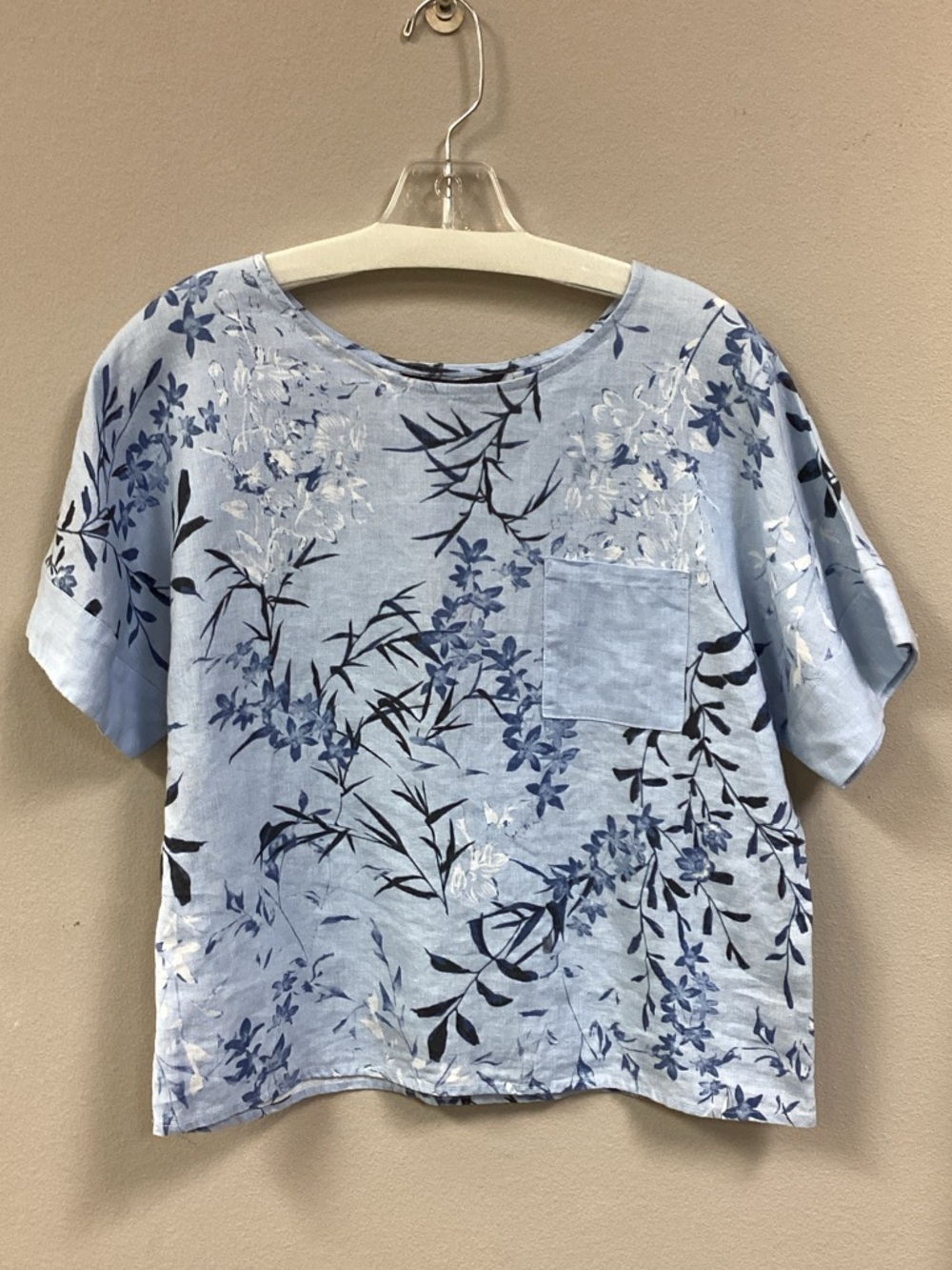 CHARLIE B Light Blue Floral Short Sleeve Pocket Tee